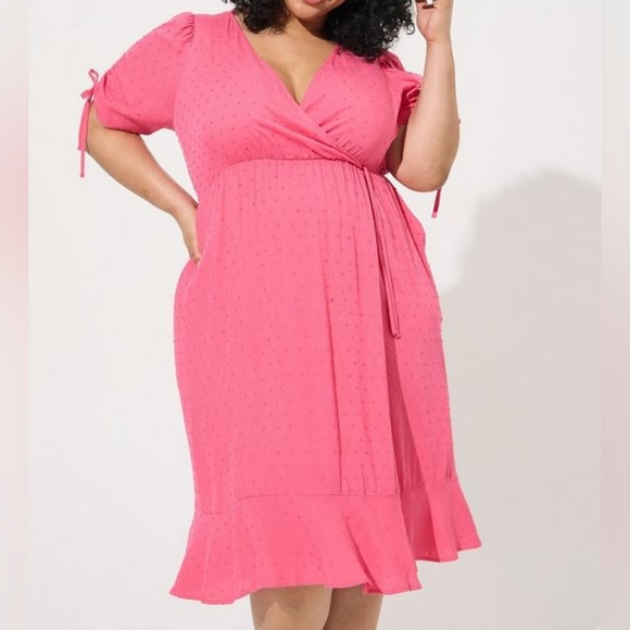 Torrid Coral Pink Clip Dot Surplice Tulip Dress with Pockets 2X 18/20 NWT - Picture 5 of 12